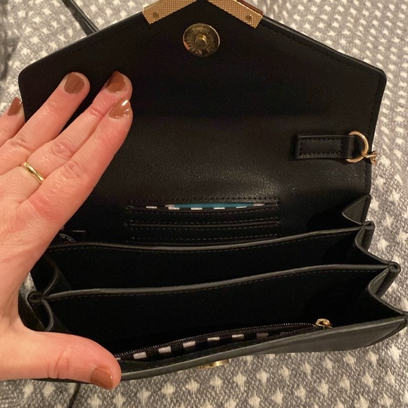 Urban Expressions Black Purse - Picture 4 of 6